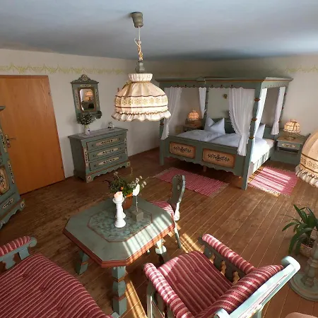 Guest house Landhotel Trakehnerhof 3*
